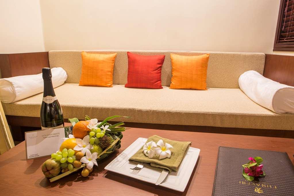Furaveri Island Resort And Spa Muravandhoo Habitación foto