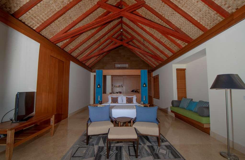 Furaveri Island Resort And Spa Muravandhoo Habitación foto
