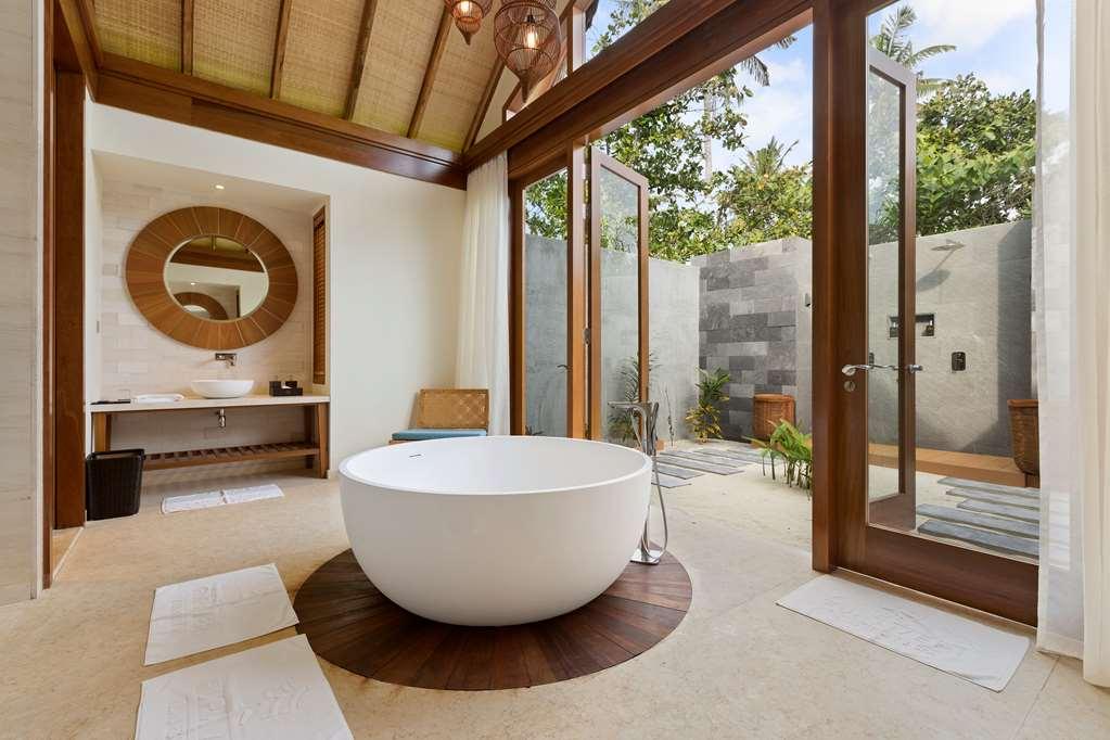 Furaveri Island Resort And Spa Muravandhoo Habitación foto